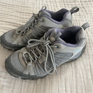 Merrell Hiking Boots sz9